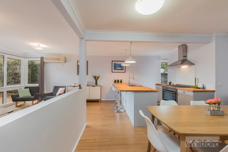 2 De Vere Court, Belmont