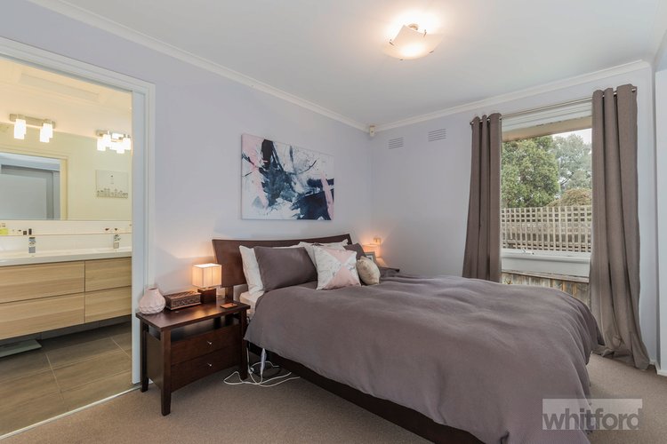 2 De Vere Court, Belmont