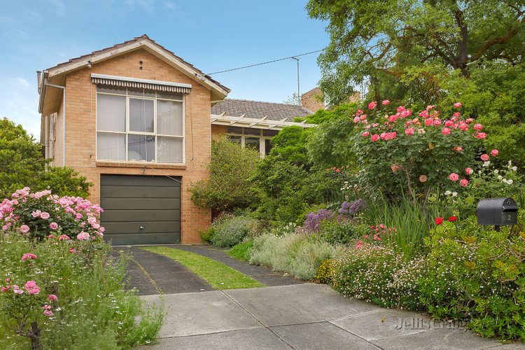 2 Earls Court Balwyn North 3104