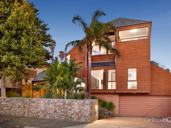 2 Esplanade Avenue Brighton 3186