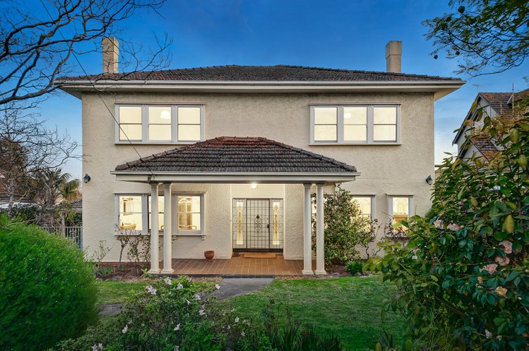 2 Finsbury Way Camberwell 3124