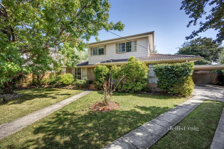 2 Forest Court Glen Waverley 3150