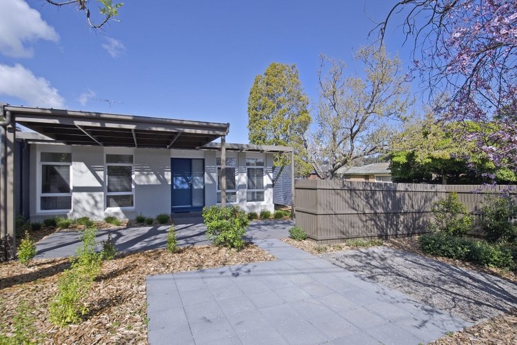 2 Glamis Street Newtown 3220