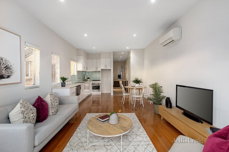 2 Grants Lane Hampton 3188