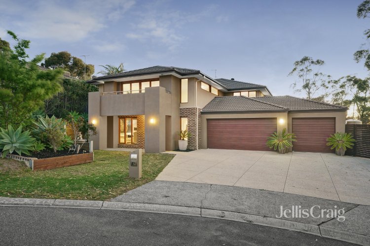 2 Hakea Close Greensborough 3088