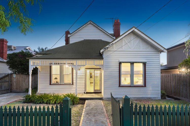 2 Holywood Grove Carnegie 3163