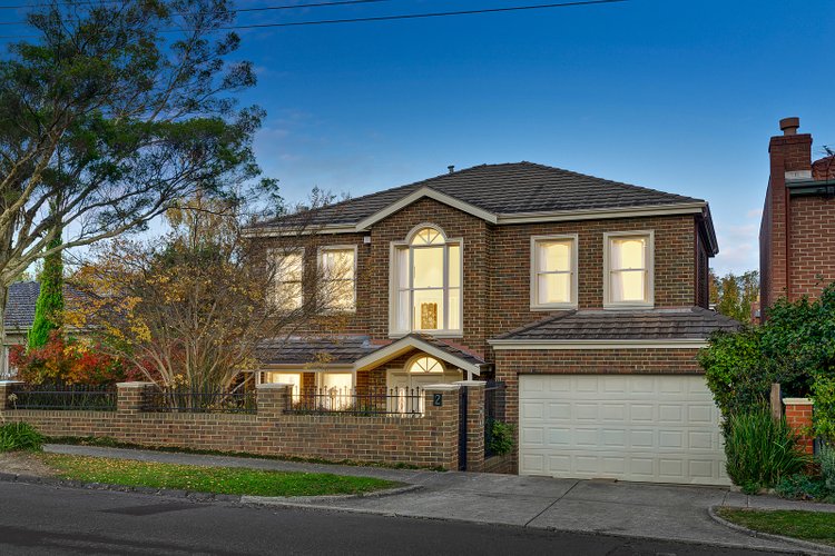 2 Hopetoun Avenue Canterbury 3126