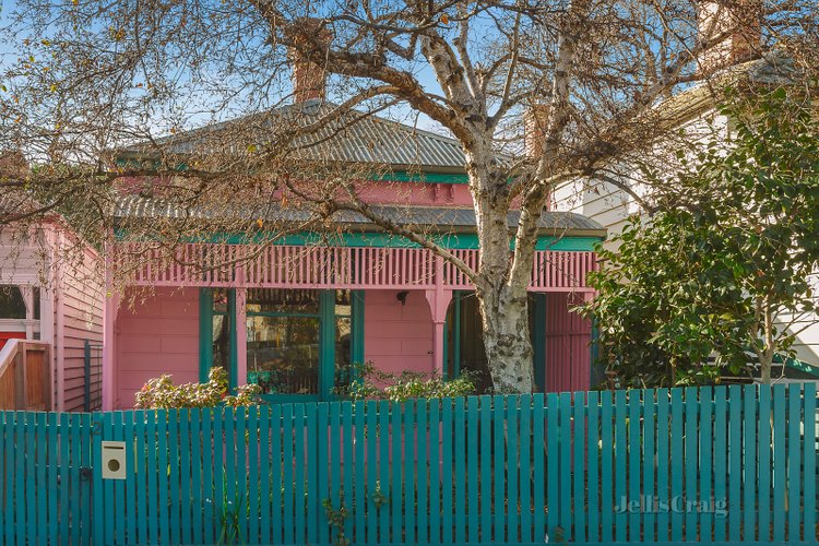 2 Hopetoun Grove South Yarra 3141
