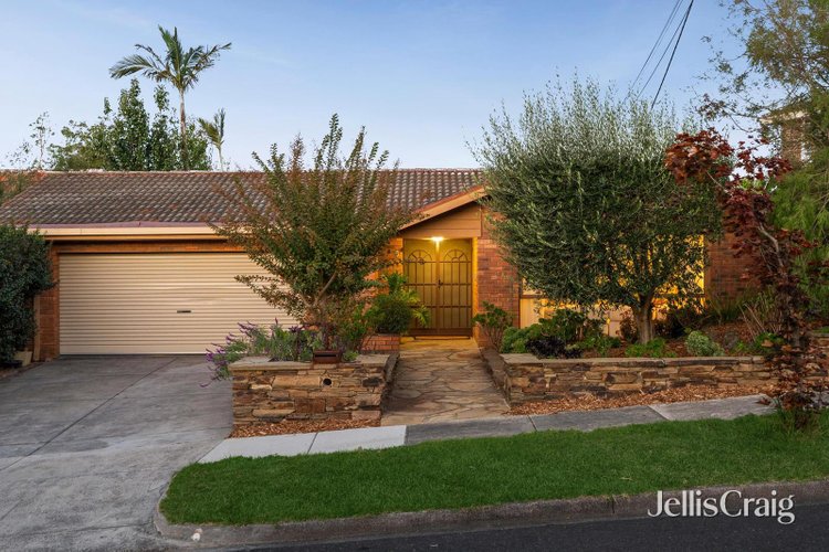 2 Jocelyn Court Doncaster East 3109