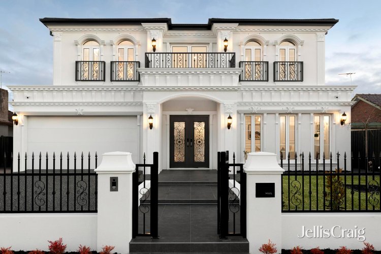 2 Kurrajong Avenue Glen Waverley 3150