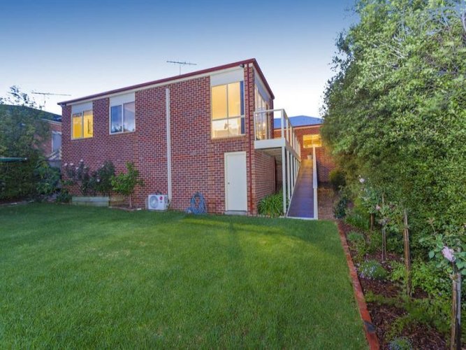 2 Lascelles Place, Highton