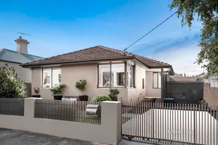 2 Latrobe Street Newport 3015