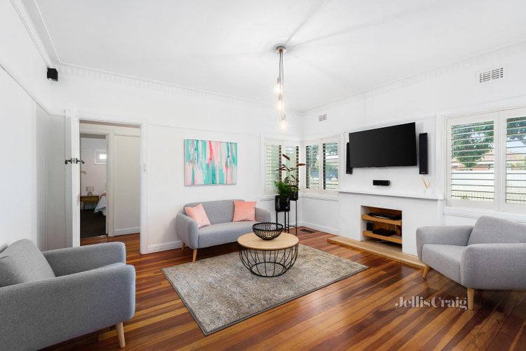 2 Le Page Street Moorabbin 3189