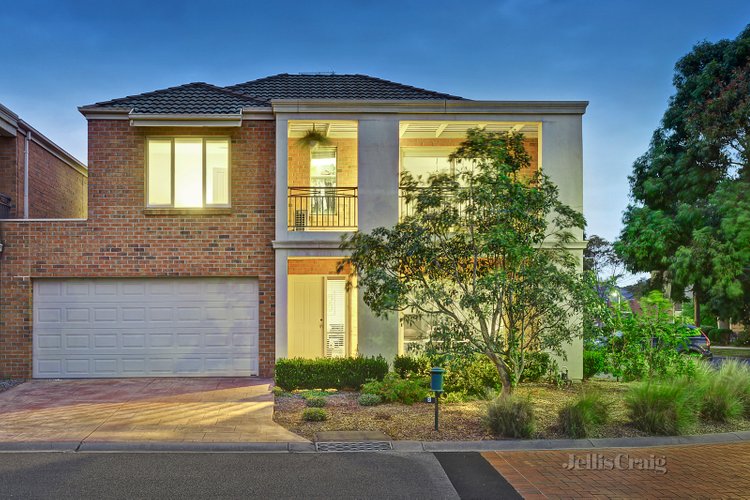 2 Madison Boulevard Mitcham 3132