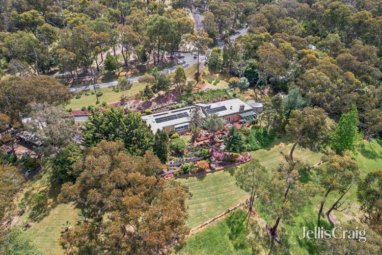 2 Margaret Road Healesville 3777