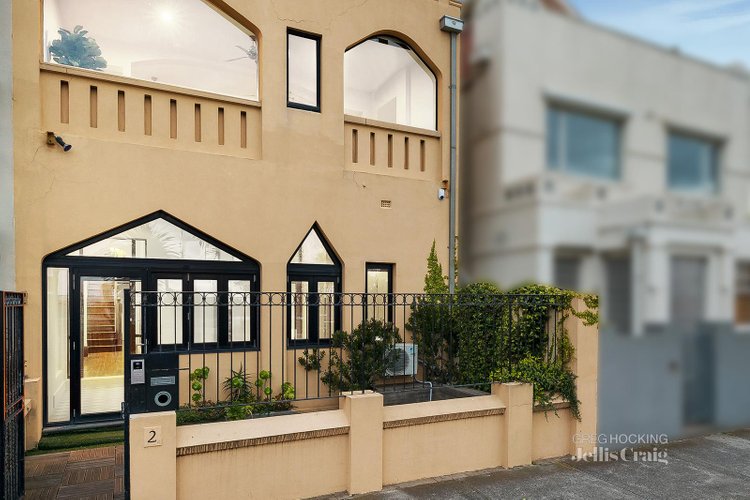 2 Marine Parade St Kilda 3182