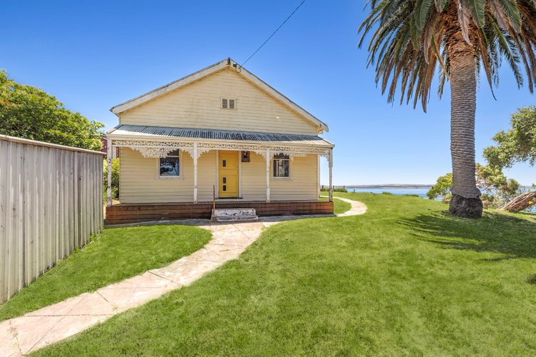 2 Mercer Street Queenscliff 3225