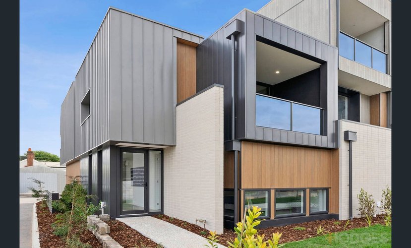 2 Metropol Lane Geelong West 3218
