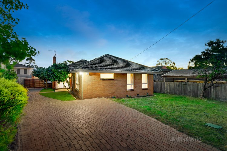 2 Morrison Court Mount Waverley 3149