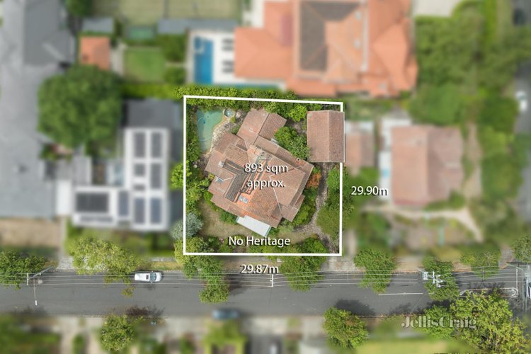 2 Mountain Grove Kew 3101