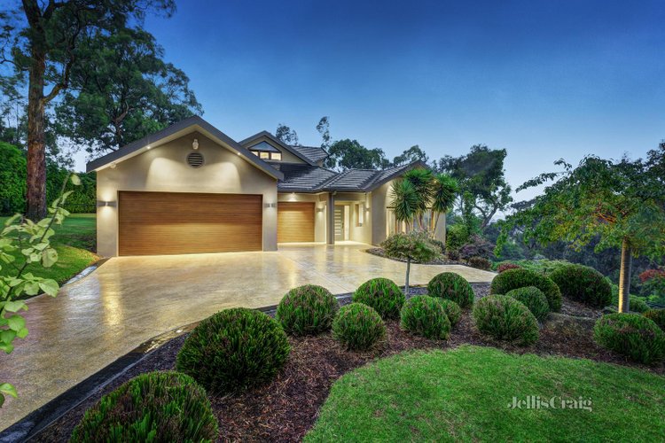 2 Nengerman Court Park Orchards 3114