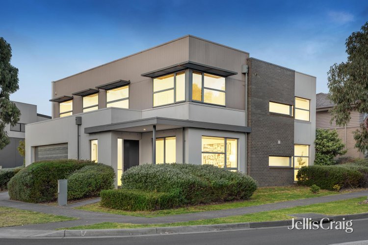 2 Newcastle Drive Mulgrave 3170