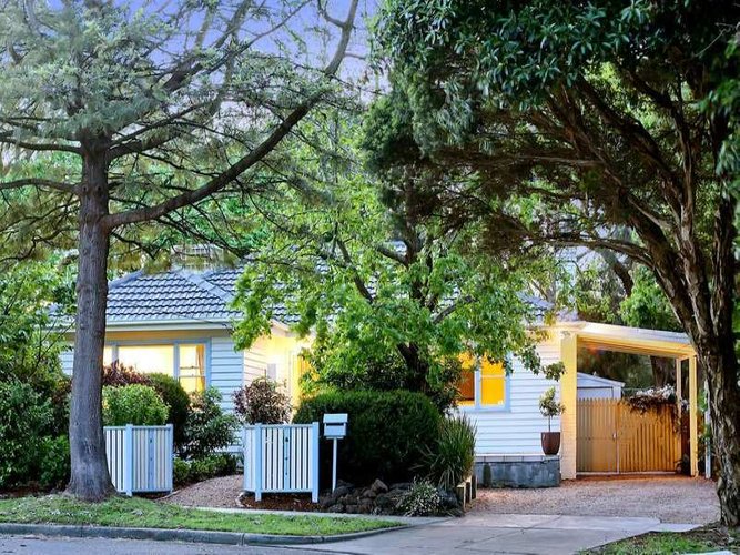 2 Opal Street Forest Hill 3131