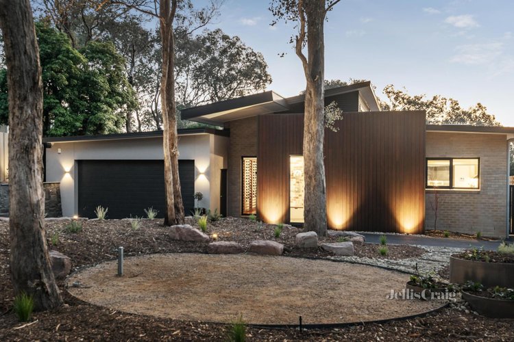 2 Parkdale Avenue Eltham North 3095