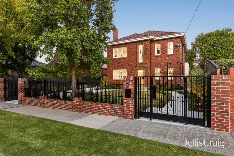 2 Parlington Street Canterbury 3126