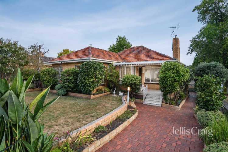 2 Pavo St  Balwyn North 3104