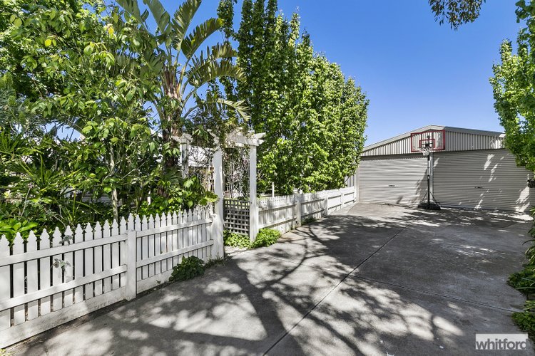 2 Peary Street, Belmont