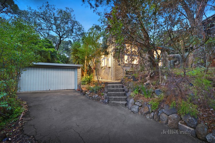 2 Punari Mews Eltham 3095