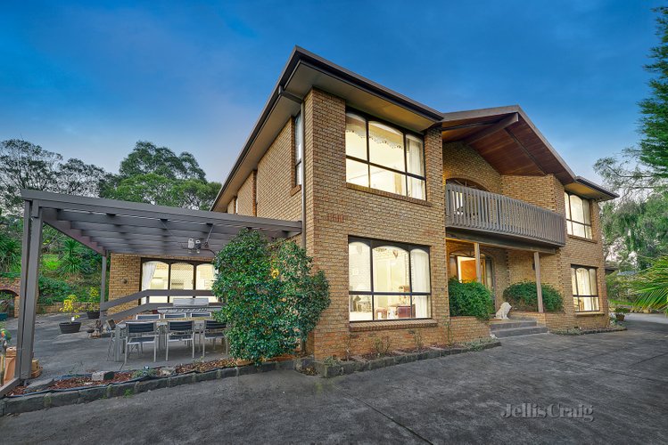 2 Raymond Elliot Court Park Orchards 3114