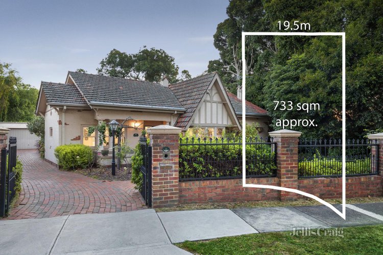 2 Remon Avenue Camberwell 3124