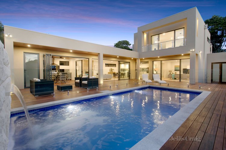 2 Richard Street Sorrento 3943