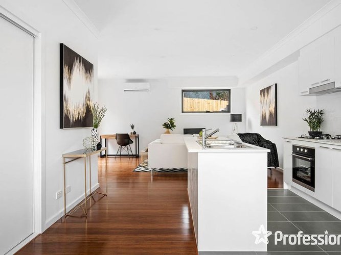 2 Rosario Place Mooroolbark 3138