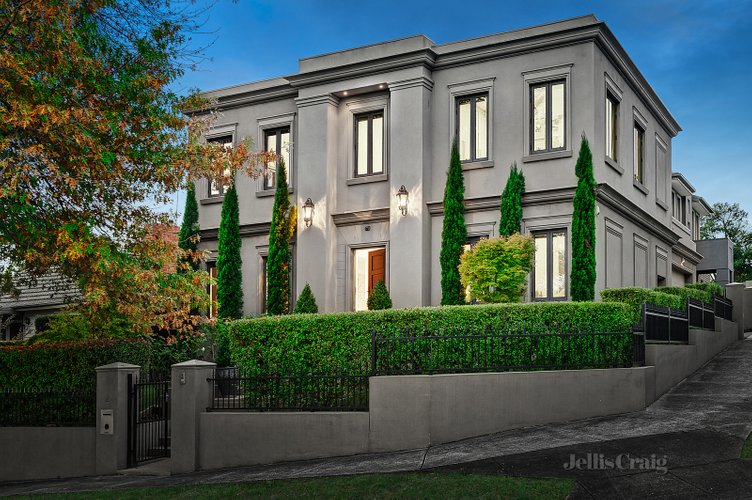 2 Rotherwood Drive Malvern East 3145