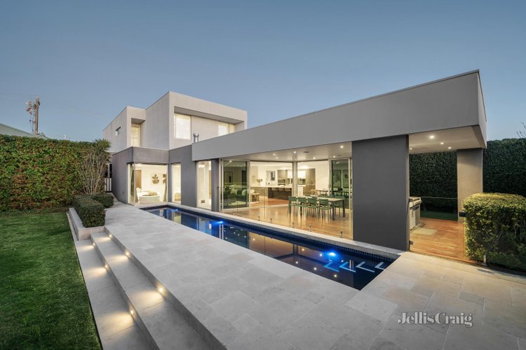 2 Russell Street Surrey Hills 3127