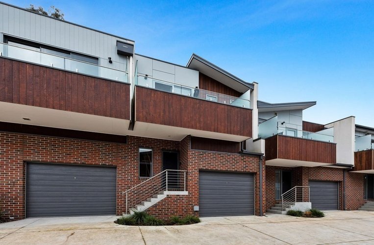 2 Sarges Mews  Lilydale 3140