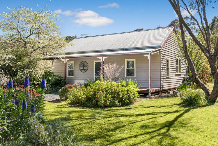2 Stump Street Maldon 3463
