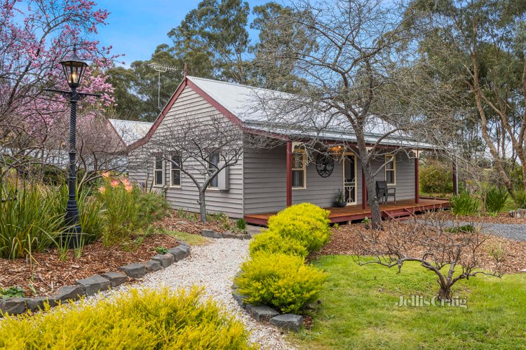 2 Stump Street Maldon 3463