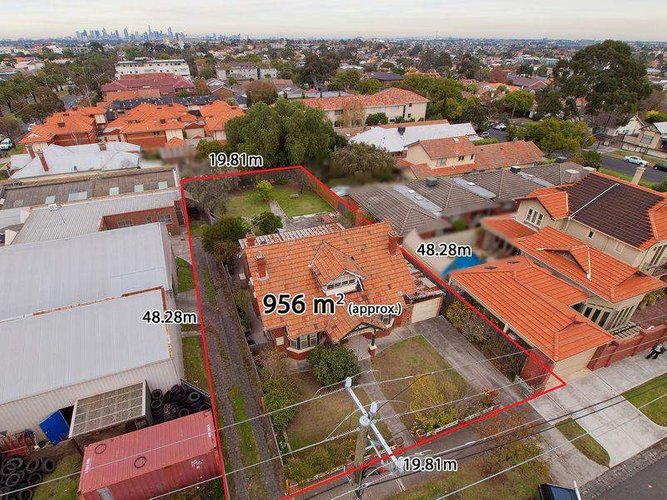 2 Thorn Street Essendon 3040