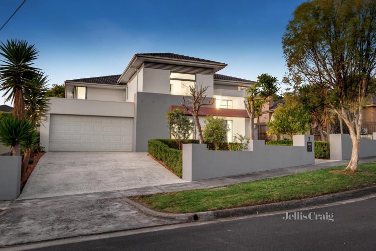 2 Tudor Court Glen Waverley 3150
