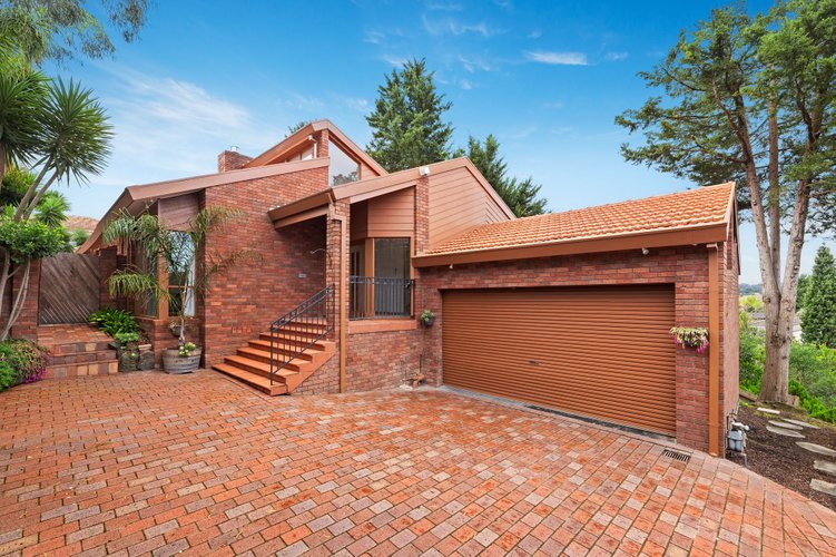 2 Tulip Court Doncaster East 3109