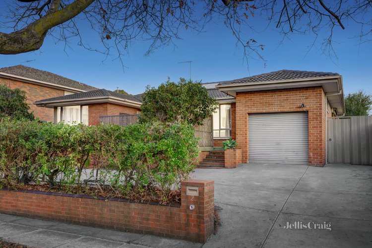 2 Tunstall Avenue Nunawading 3131