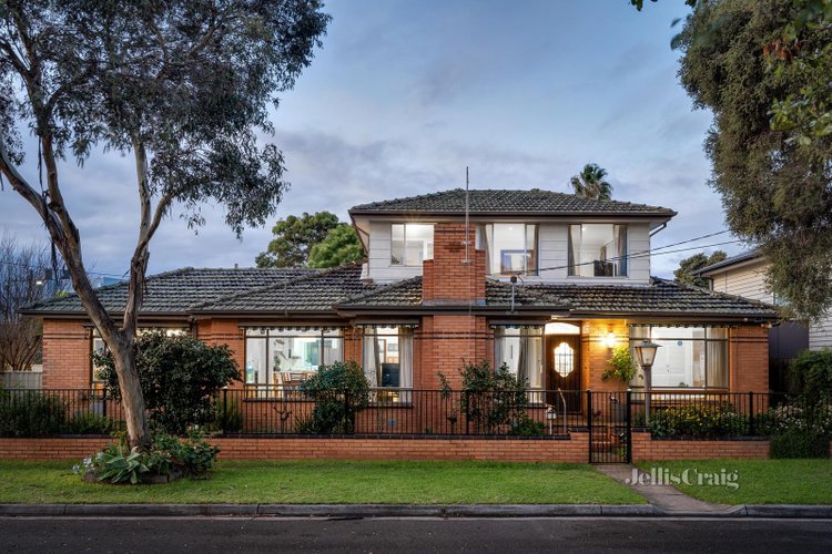 2 Turnbull Court Brunswick West 3055