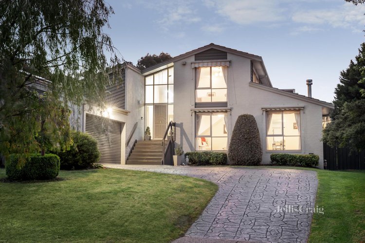 2 Ungara Close Eltham North 3095