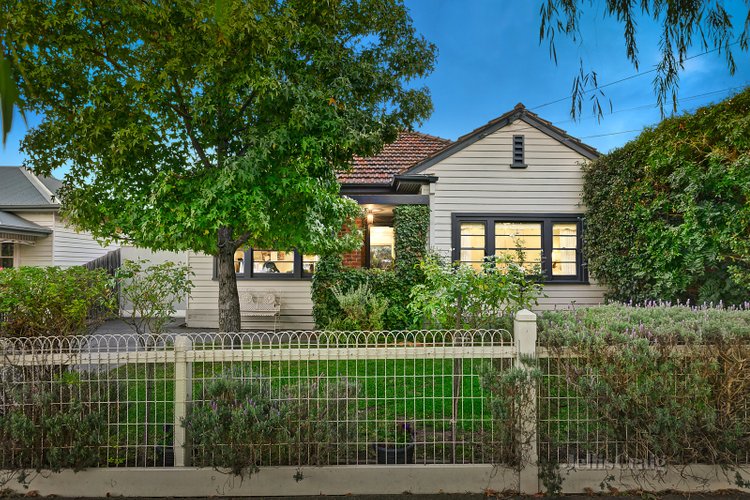 2 Valnere Street Maribyrnong 3032