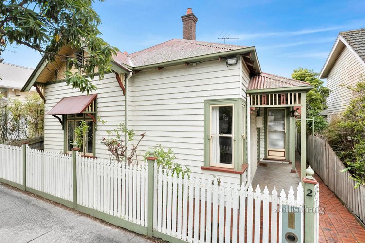 2 Villamanta Street Geelong West 3218
