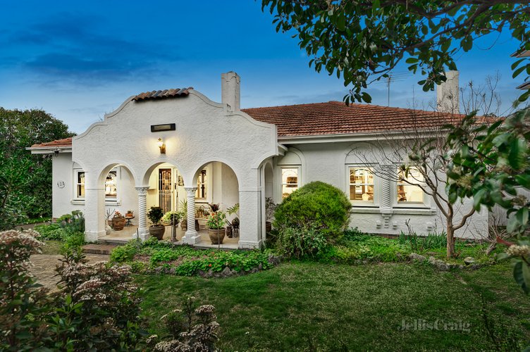 2 Violet Grove Kew East 3102